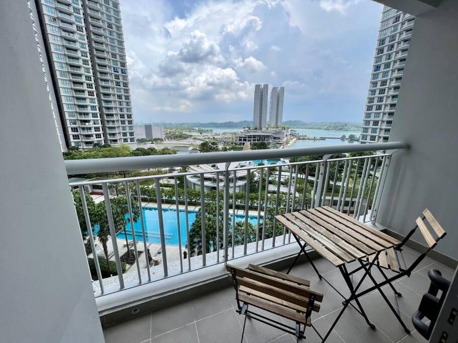 Teega Suites Puteri Harbour Iskandar Puteri #Poolview Seaview 努沙再也 外观 照片